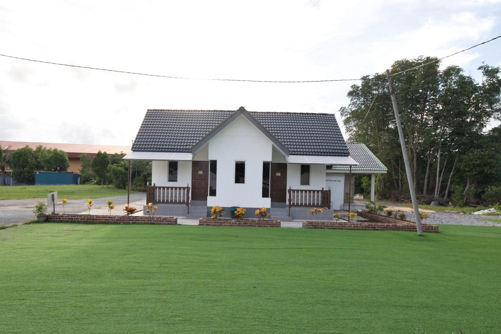 Oyo 90908 Noor Arfa River Chalet Kuala Terengganu Exterior foto